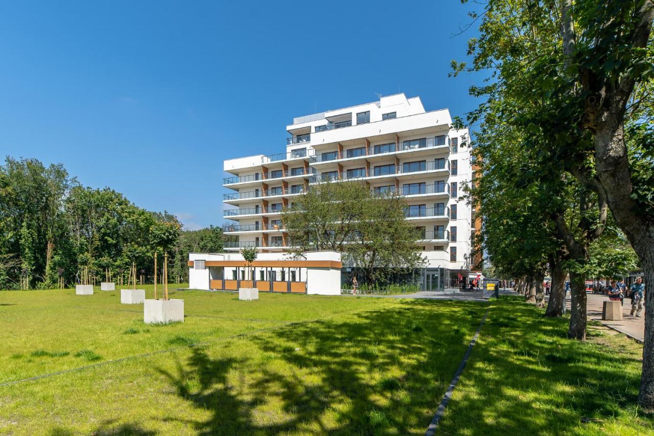 Family Holiday Apartment Aquamarina Prima By Noclegi Renters Miedzyzdroje Buitenkant foto